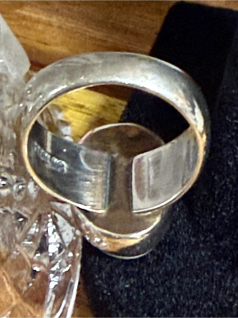 Elegant White Cabochon Oval Stone Sterling Ring Size 5 - Picture 3 of 6